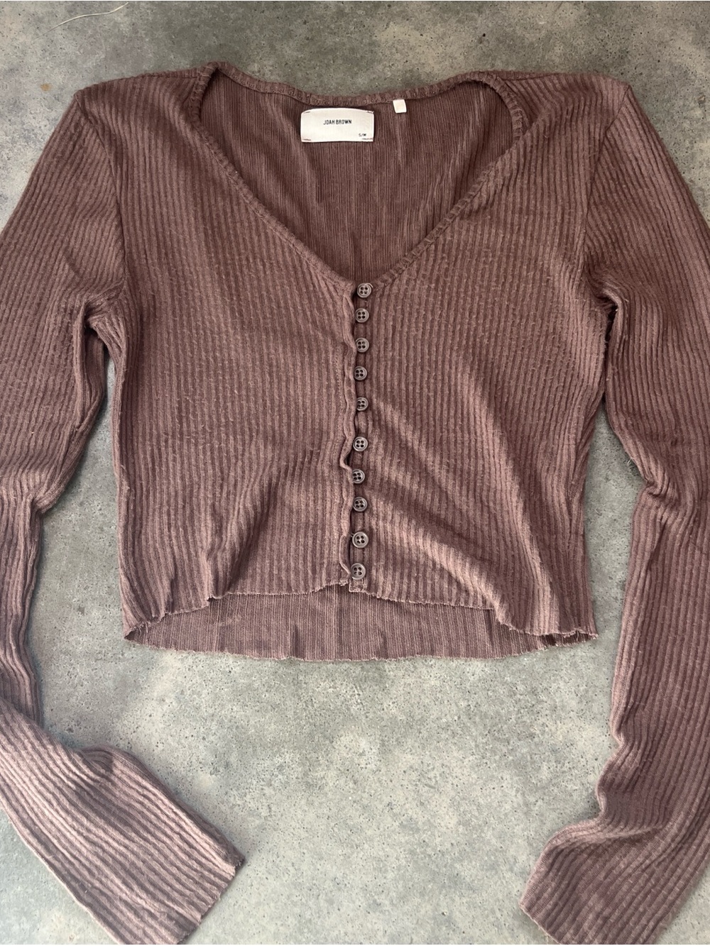 Joah Brown Mauve-Brown Ribbed Button-Front V-Neck Long Sleeve Top
